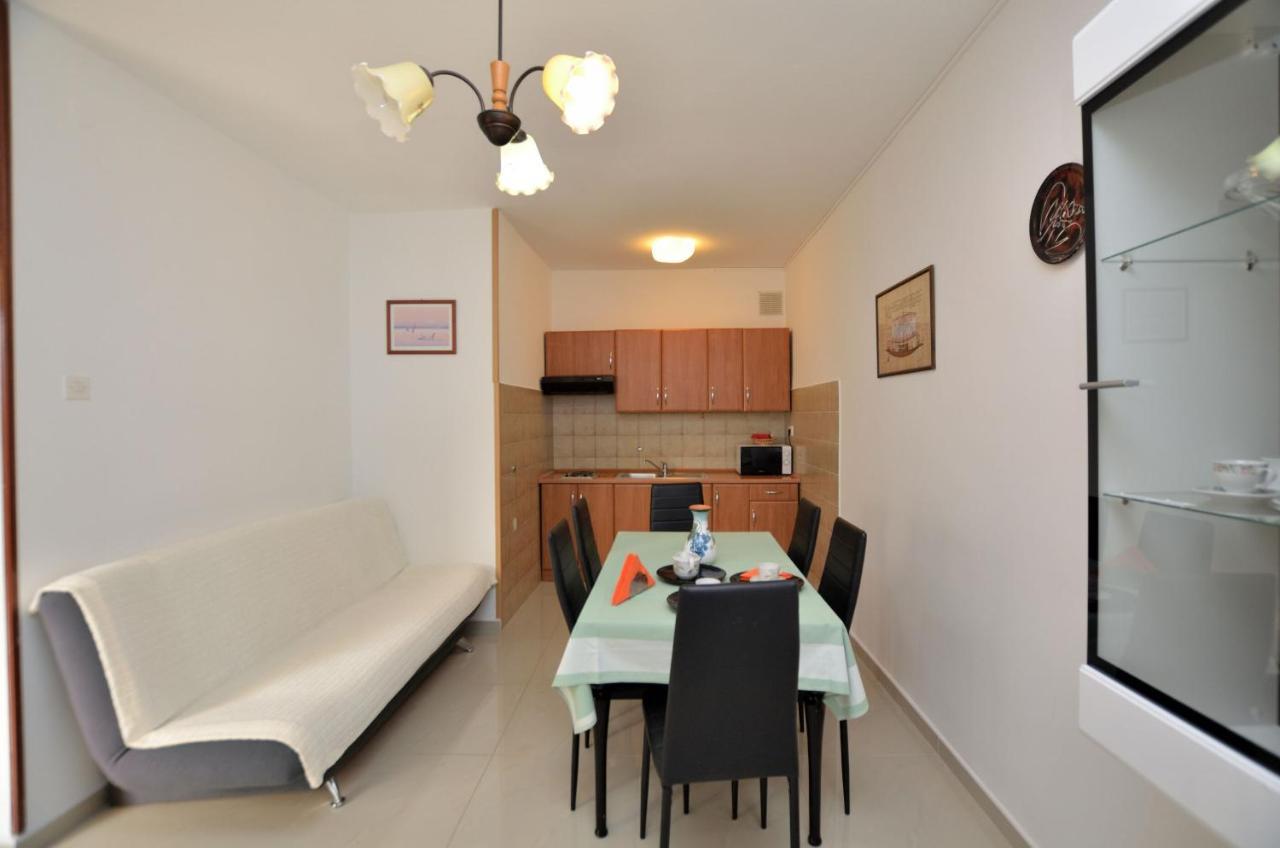 Apartments Magnolia 拉巴克 外观 照片