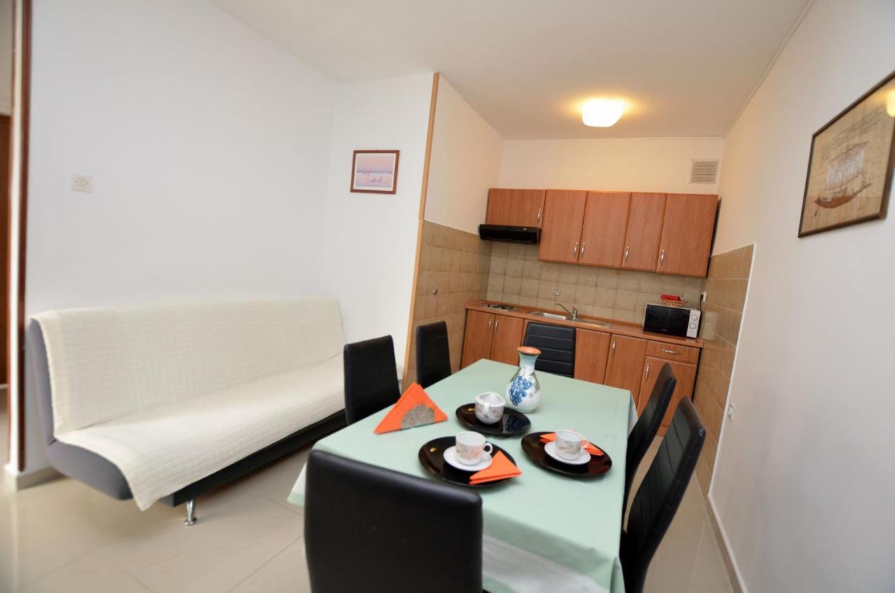 Apartments Magnolia 拉巴克 外观 照片
